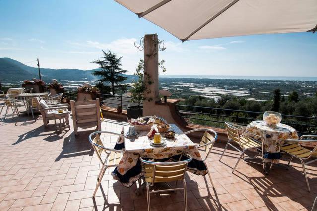 C'Era Una Volta Terracina Bagian luar foto
